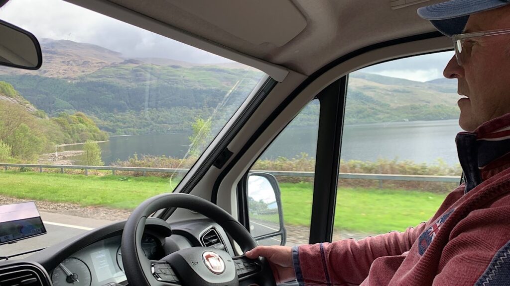 David fährt am Loch Lomond