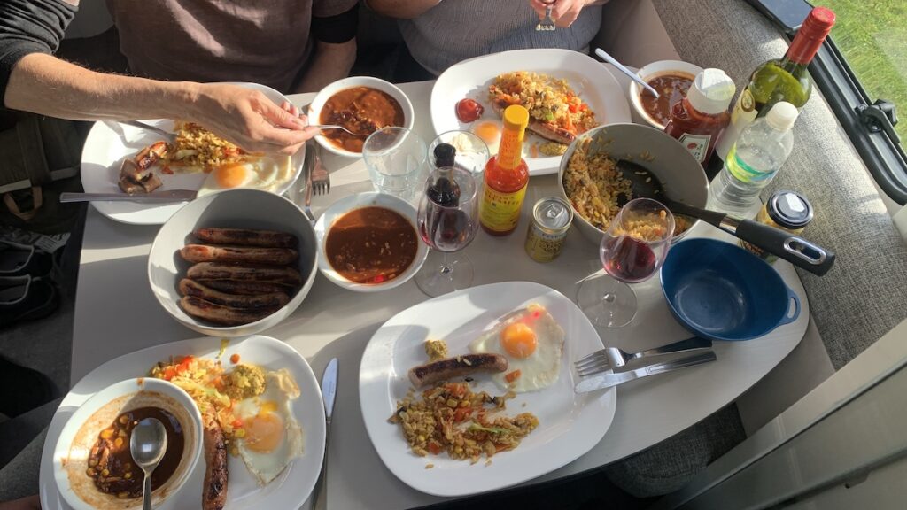 Abendessen im Camper